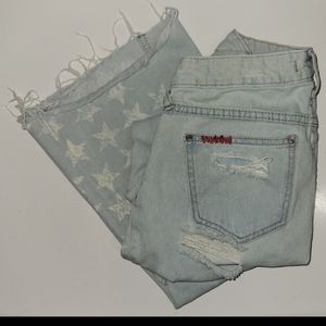 ISO these in size 25 waist and atleast 31 length. THANK YOU